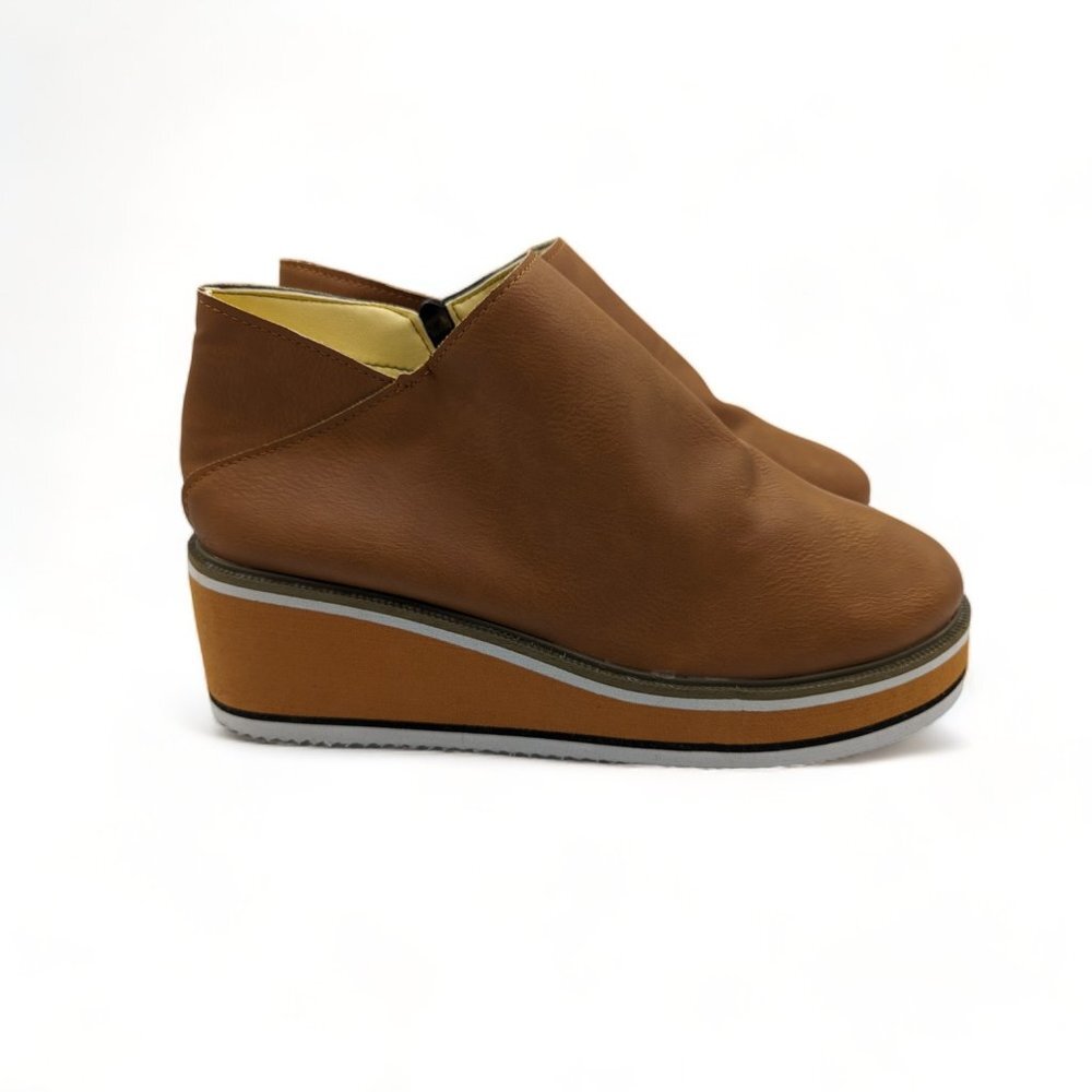 Tan Platform Zip-up Women's Booties Size 8 NEW